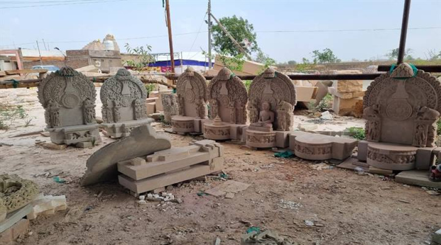 विदिशा जिले के पठारी क्षेत्र में मूर्ति कला से मिल रहा है रोजगार
