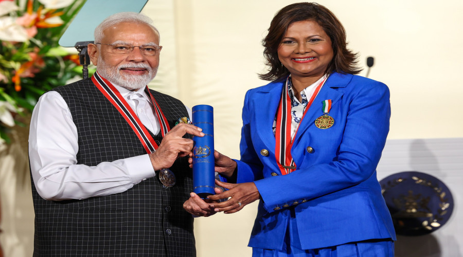 प्रधानमंत्री त्रिनिदाद और टोबैगो की राजकीय यात्रा पर पोर्ट ऑफ स्पेन पहुंचे